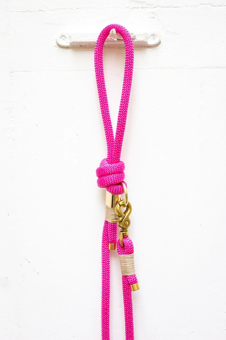 Laisse mains-libres en corde Fuschia