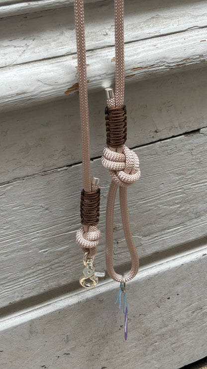 Laisse fine ultra-légère beige