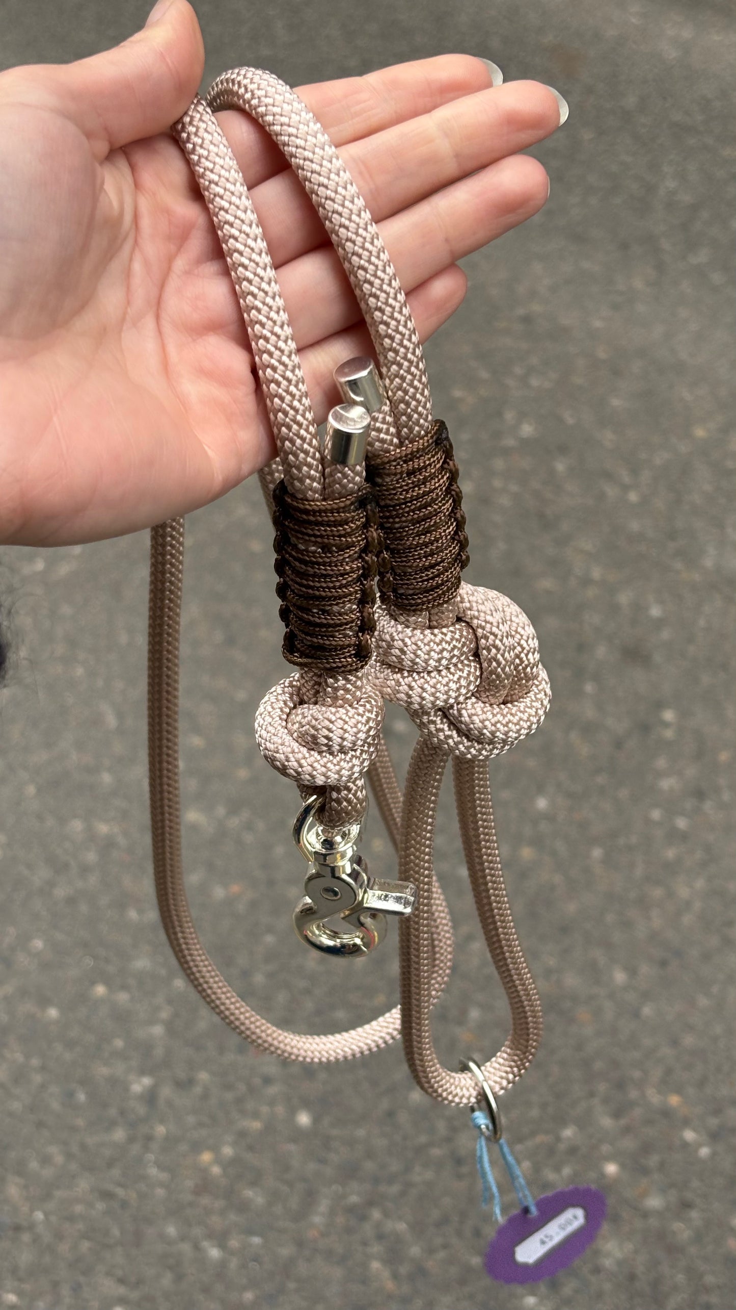 Laisse fine ultra-légère beige