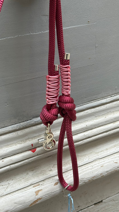 Ultra-light thin burgundy leash
