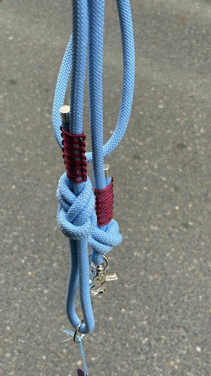 Laisse fine ultra-légère bleu ciel