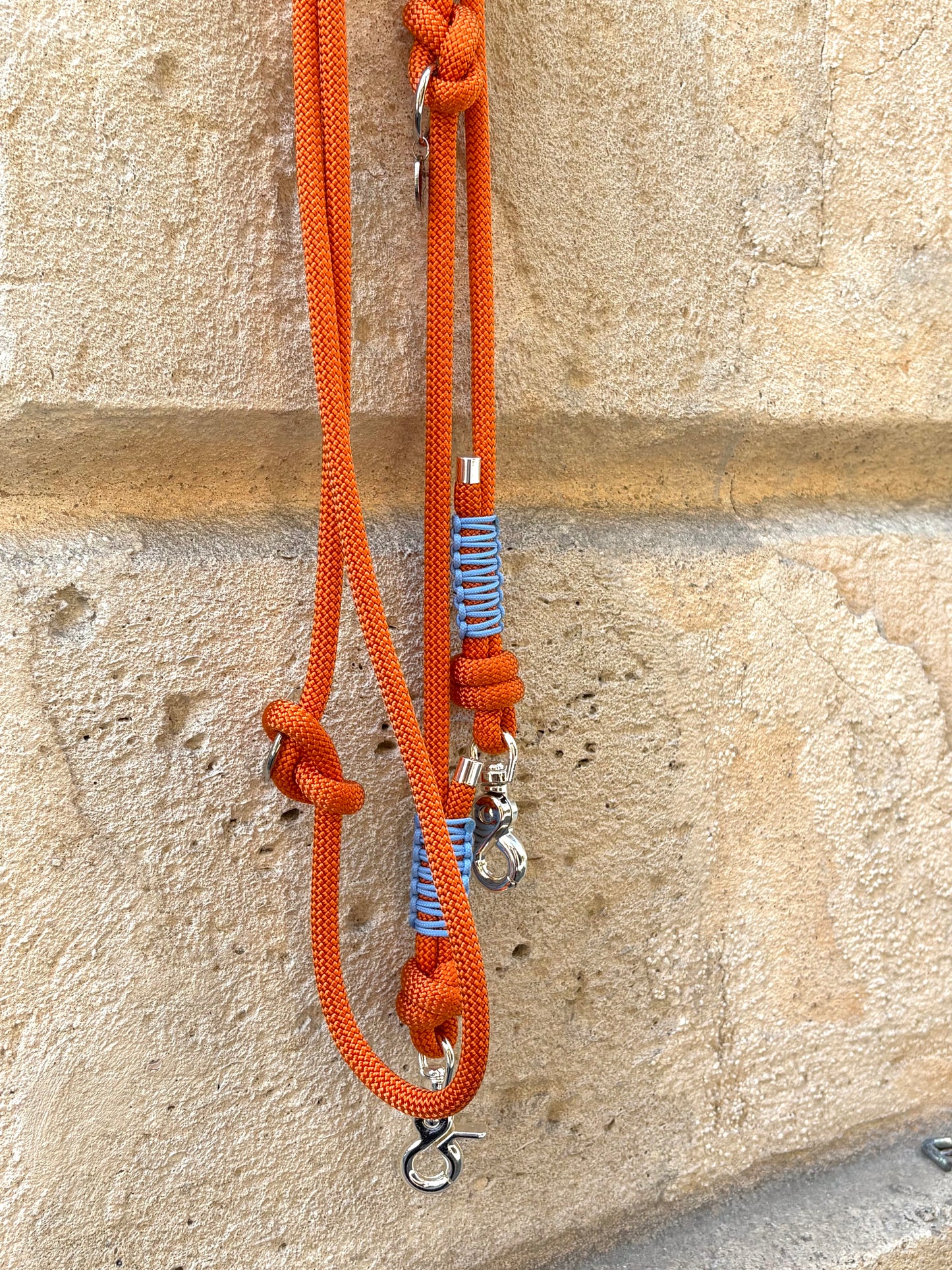 Laisse fine multi-position orange