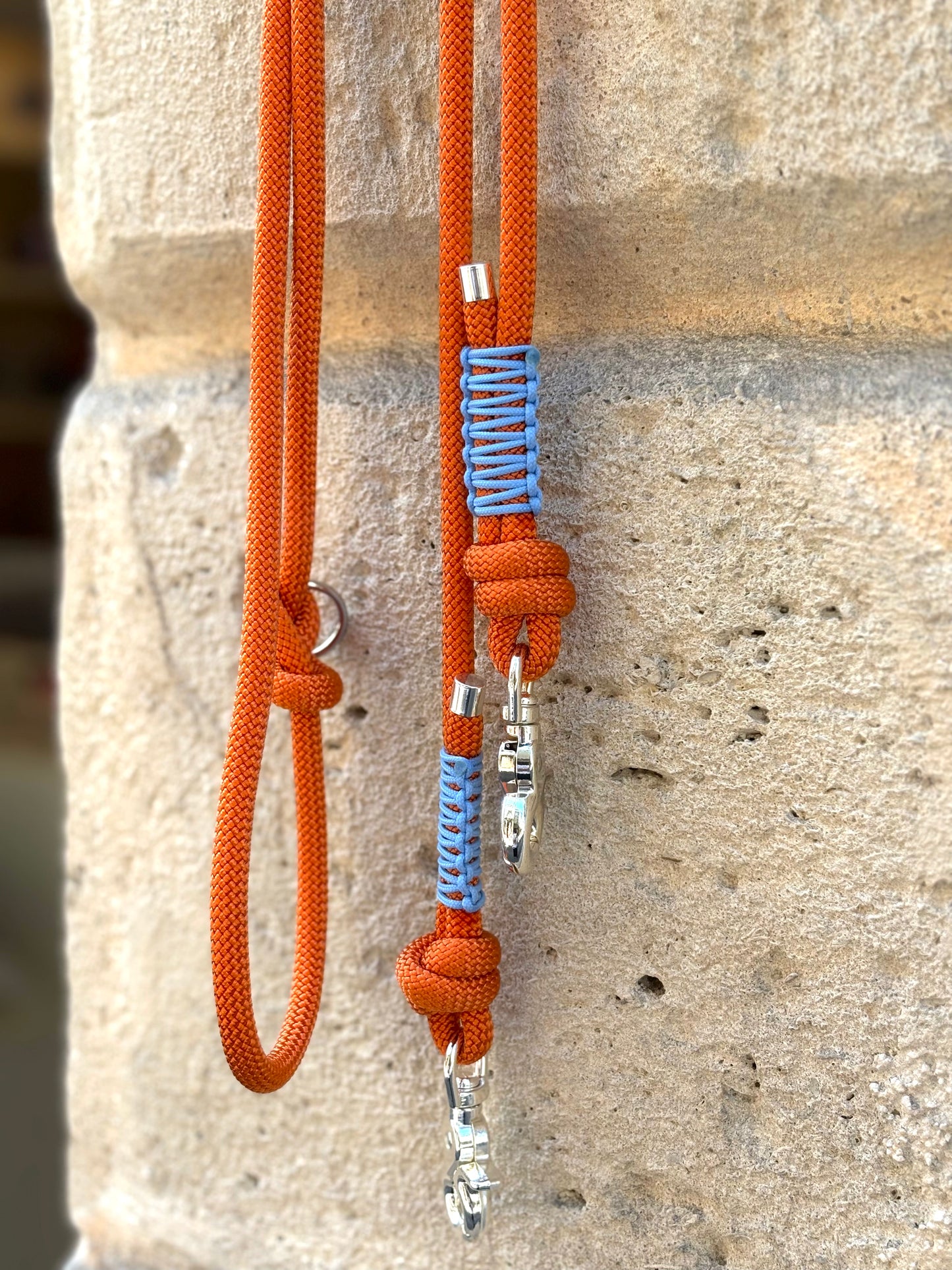 Laisse fine multi-position orange