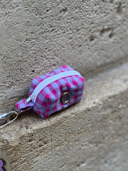 Porte-sacs à déjections vichy rose et lila