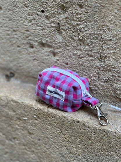 Porte-sacs à déjections vichy rose et lila