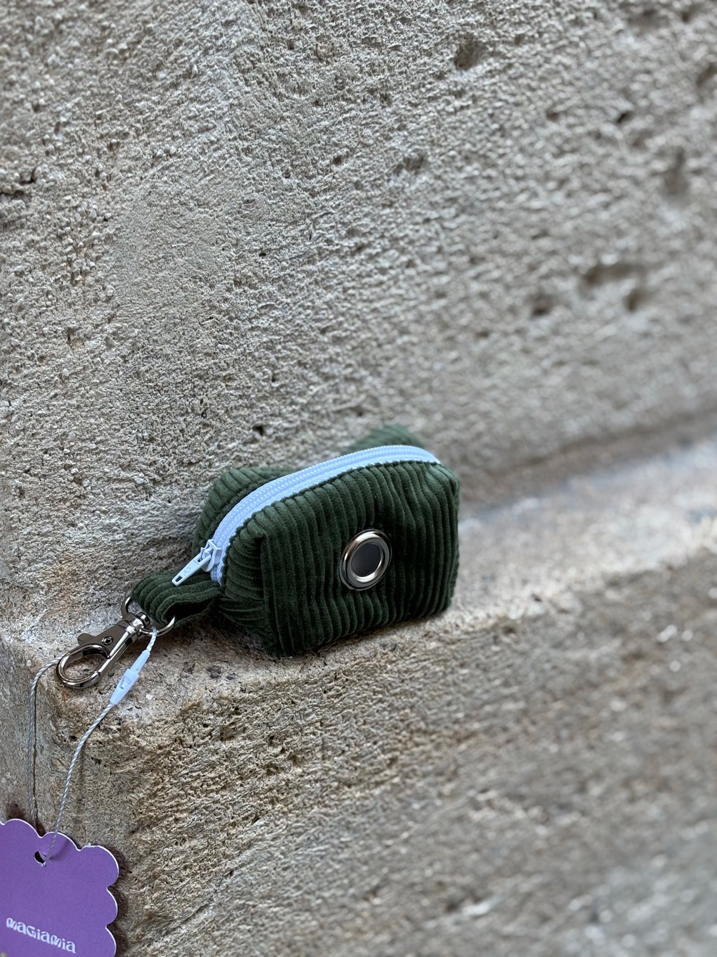 Porte-sacs à déjections velours vert