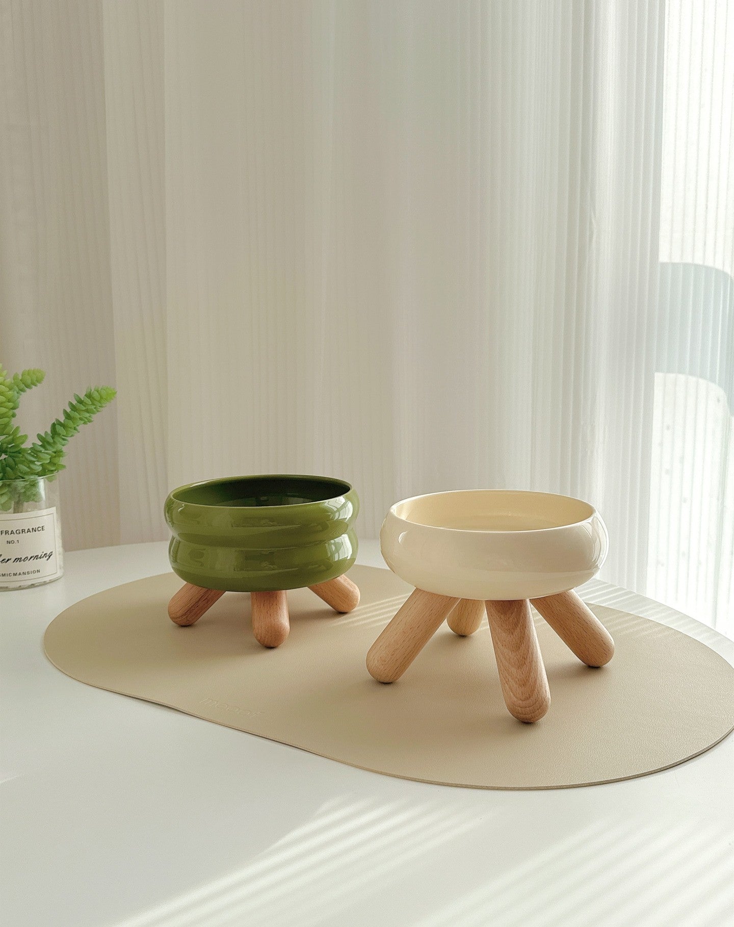 Khaki ceramic bowl