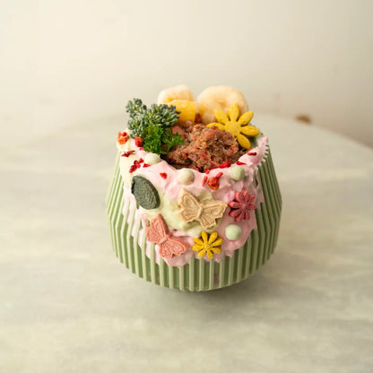 Green enrichment toy