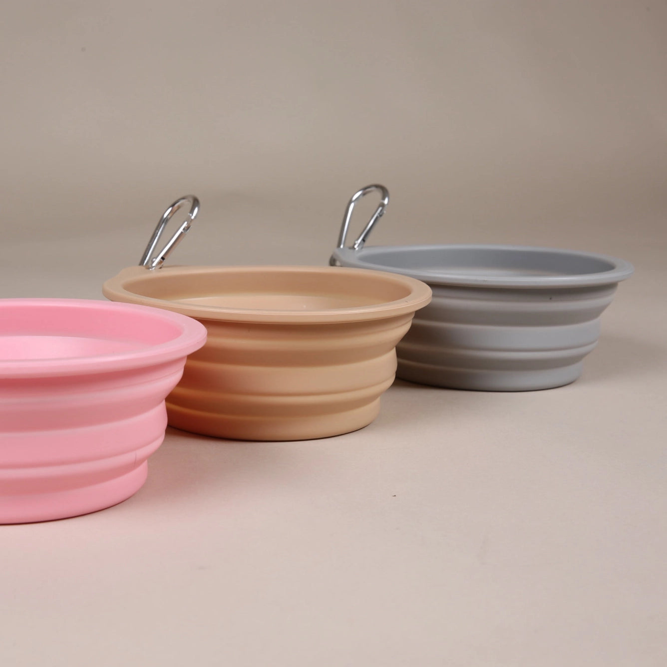 Gamelle de transport rétractable