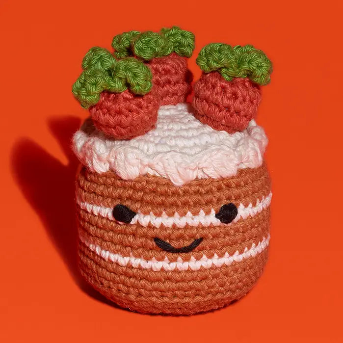 Jouet carrot cake en crochet