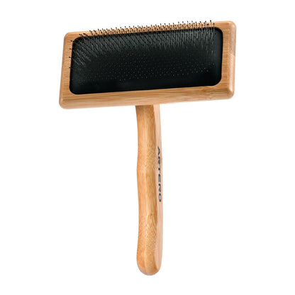 Brosse carde à picots
