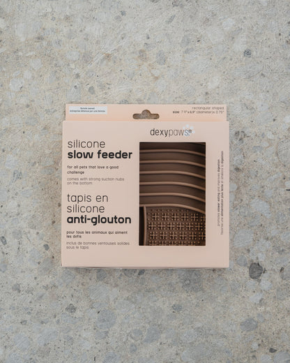 Tapis de léchage marron